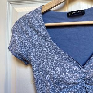 Brandy Melville v neck floral print